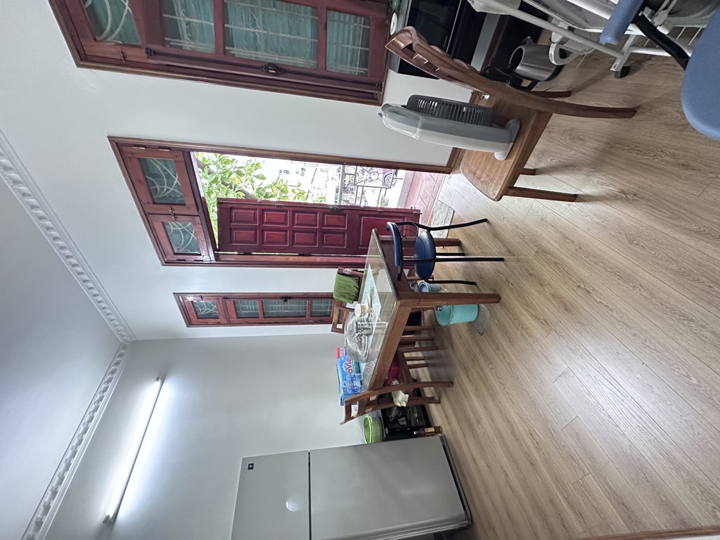 Bán nhà Lê Văn Hưu - diện tích 76.2m2 2 tầng - Lô góc, kinh doanh sầm uất - giá 16 tỷ