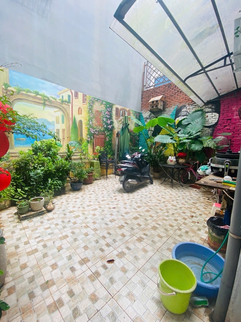 Bán nhà Đại La - diện tích 37.2m2 3 tầng - Ngõ thông, thoáng - giá 8,5 tỷ