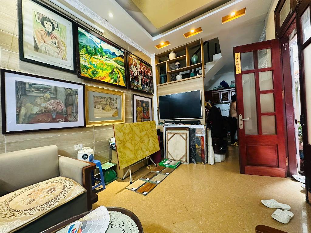 Bán nhà Tây Sơn - Chùa Bộc - Thái Hà - 34.3m2 5 tầng - 30m ô tô đỗ - giá nhỉnh 8 tỷ