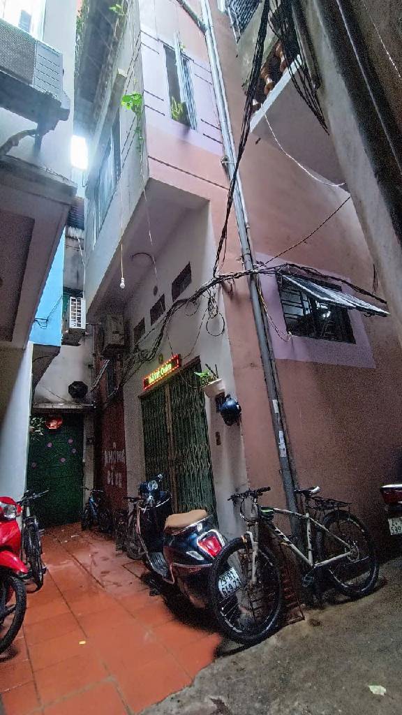 Bán nhà Trần Quý Cáp - diện tích 26m2 4 tầng - LÔ GÓC 3 THOÁNG - giá 8,3 tỷ