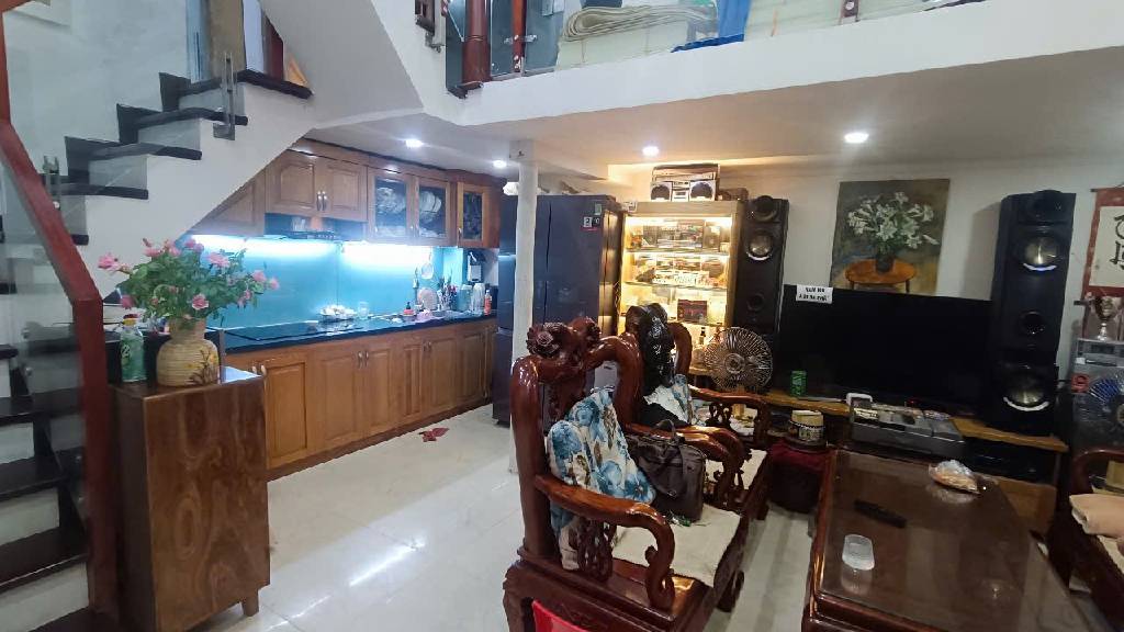 Bán nhà Trần Quý Cáp - diện tích 26m2 4 tầng - LÔ GÓC 3 THOÁNG - giá 8,3 tỷ