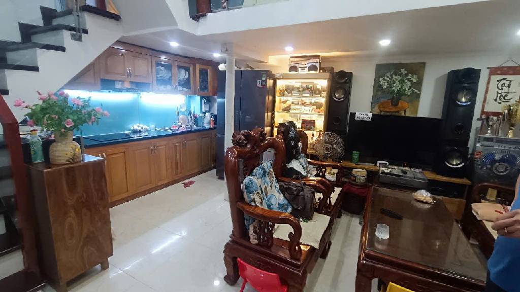 Bán nhà Trần Quý Cáp - diện tích 26m2 4 tầng - LÔ GÓC 3 THOÁNG - giá 8,3 tỷ