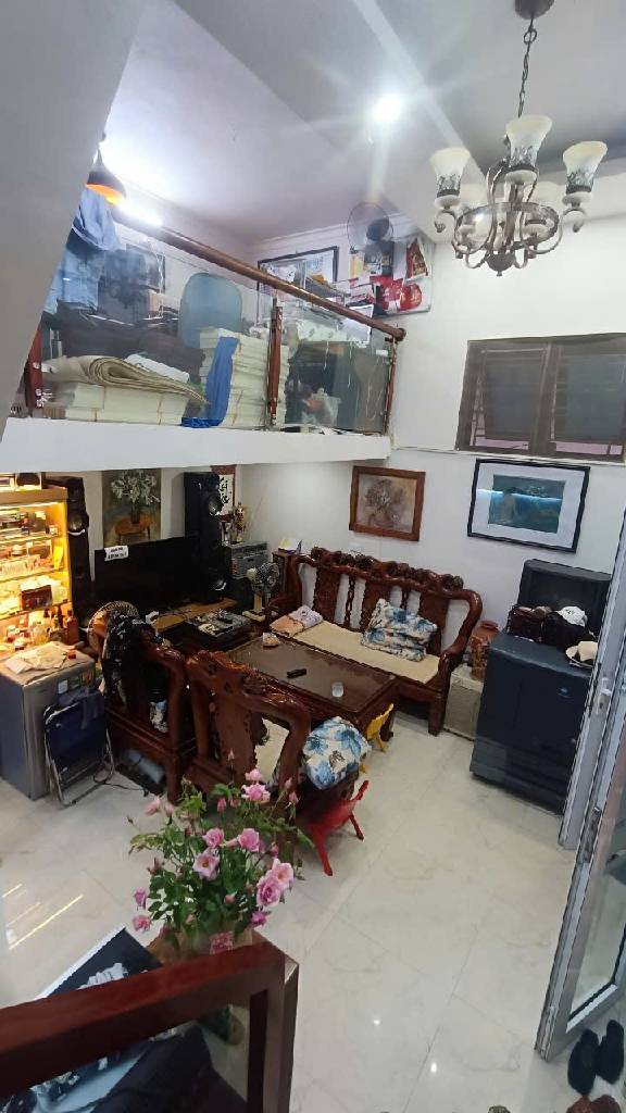 Bán nhà Trần Quý Cáp - diện tích 26m2 4 tầng - LÔ GÓC 3 THOÁNG - giá 8,3 tỷ