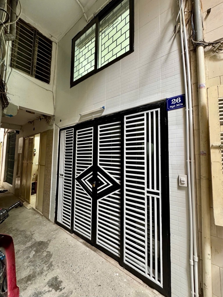 Nhỉnh 5 tỷ có nhà Bạch Mai - Phố Huế  - 24m2 5 tầng - 2 mặt thoáng