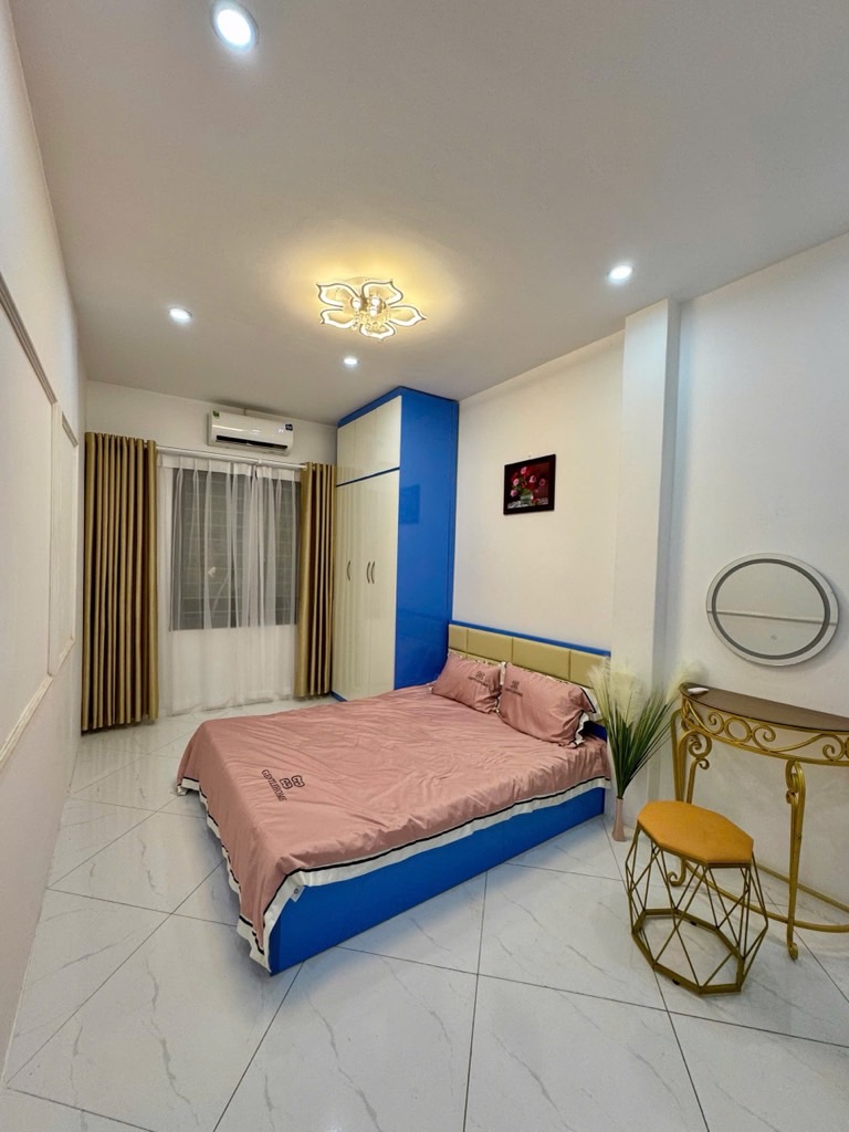 Nhỉnh 5 tỷ có nhà Bạch Mai - Phố Huế  - 24m2 5 tầng - 2 mặt thoáng