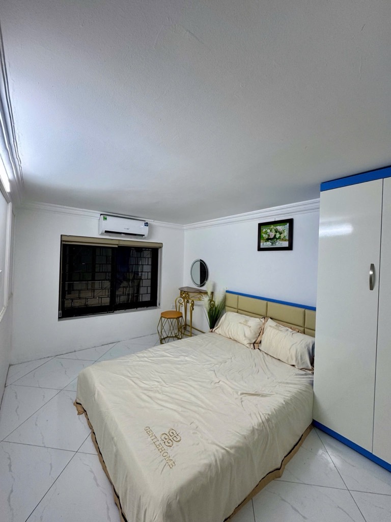 Nhỉnh 5 tỷ có nhà Bạch Mai - Phố Huế  - 24m2 5 tầng - 2 mặt thoáng