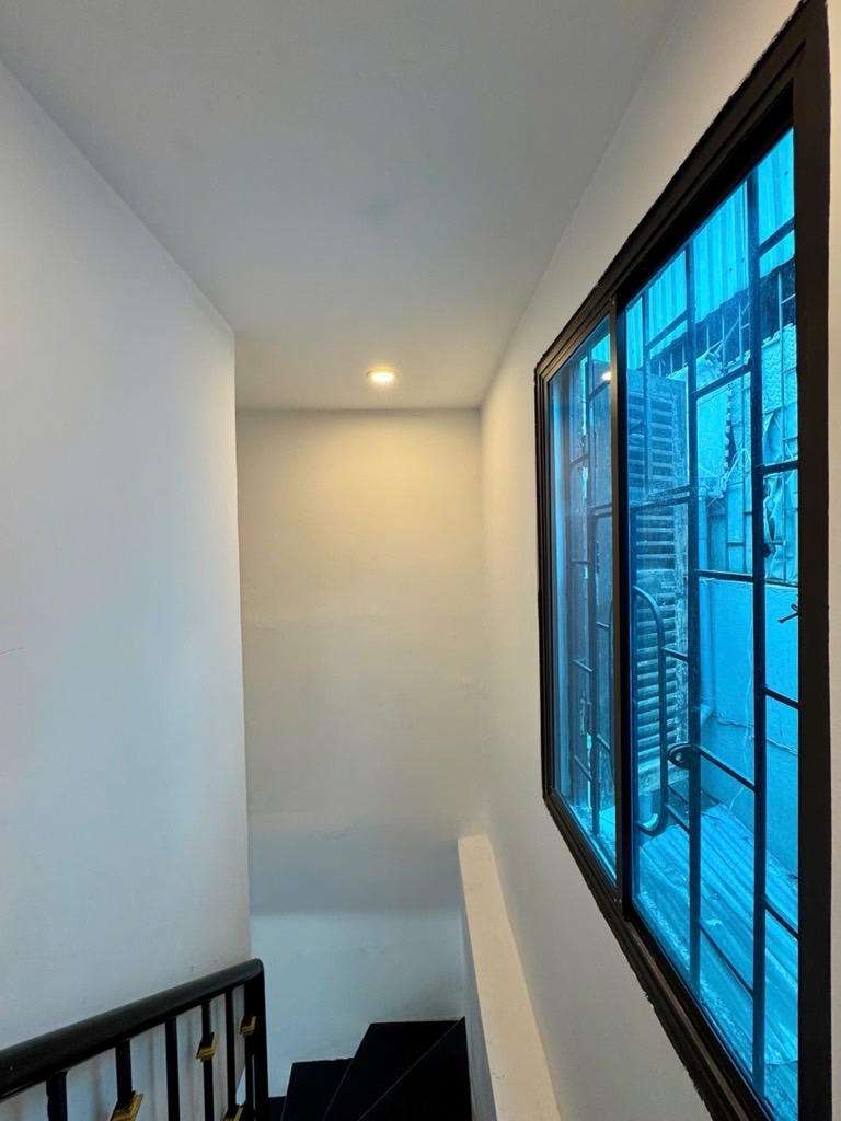 Nhỉnh 5 tỷ có nhà Bạch Mai - Phố Huế  - 24m2 5 tầng - 2 mặt thoáng
