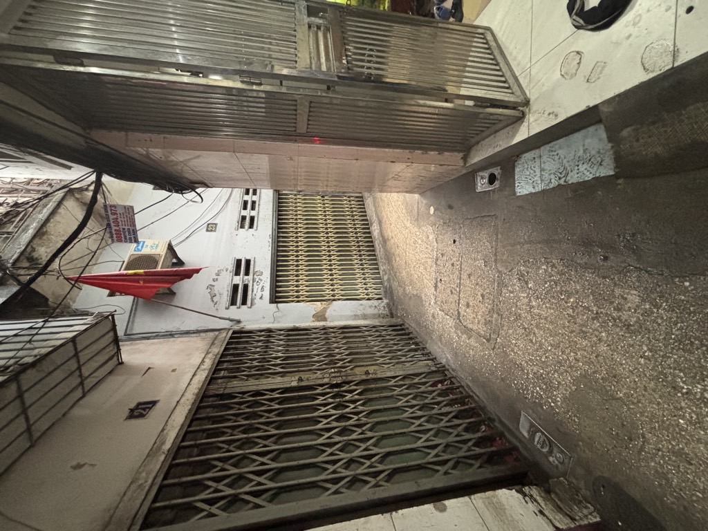 Bán nhà ngõ Thịnh Hào 1 - diện tích 34m2 4 tầng - ô tô vào trong - giá 7,3 tỷ