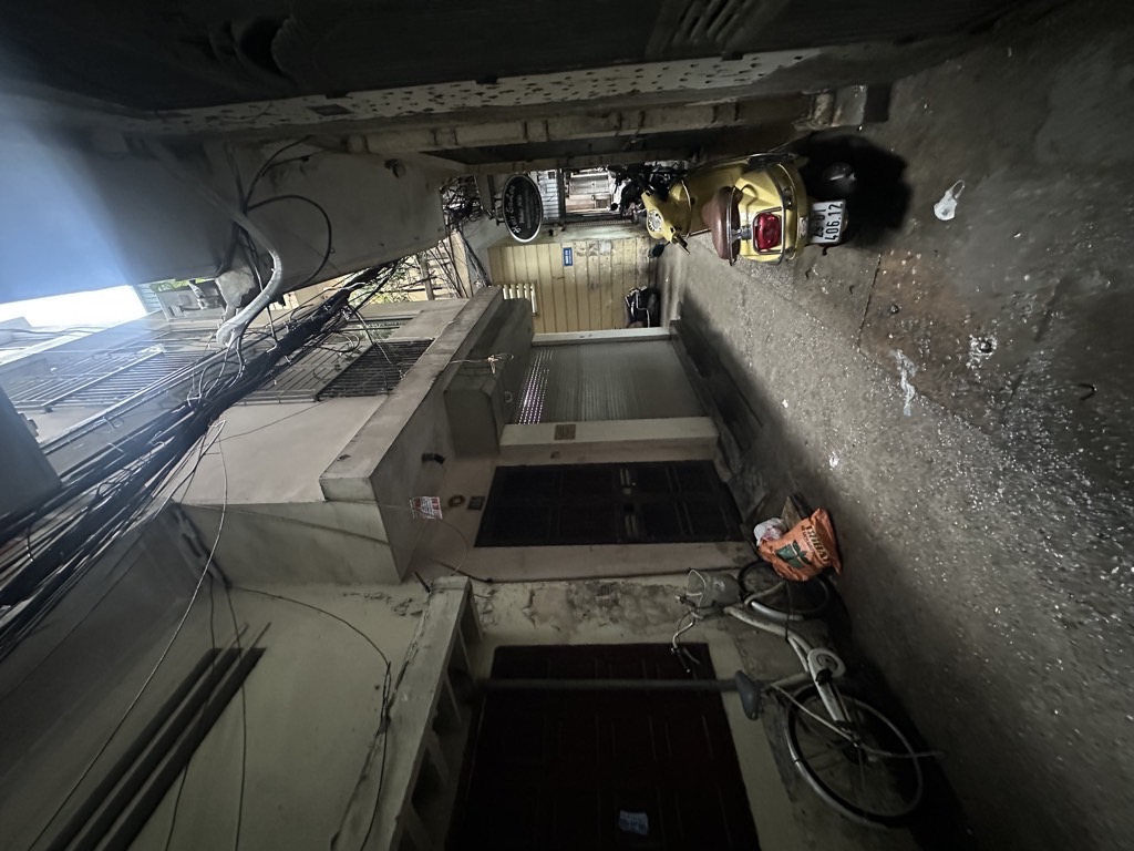 Bán nhà Đồng Nhân - diện tích 48m2 3 tầng - Ngõ thông, mặt tiền rộng - giá 12,5 tỷ