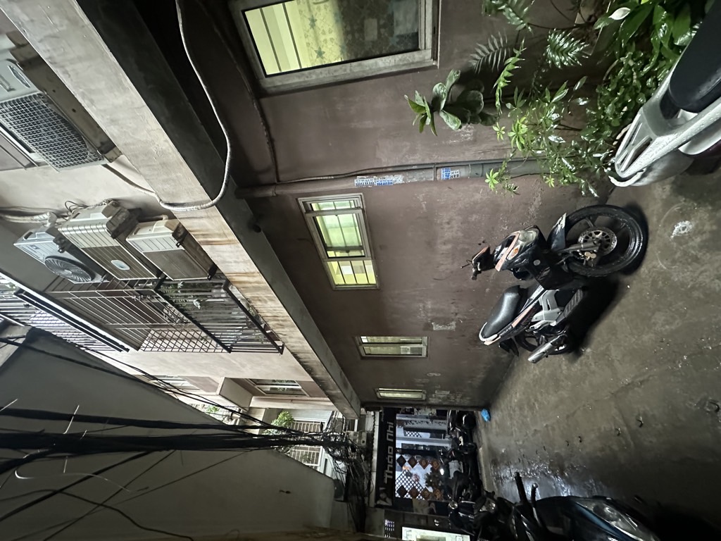 Bán nhà Đồng Nhân - diện tích 48m2 3 tầng - Ngõ thông, mặt tiền rộng - giá 12,5 tỷ