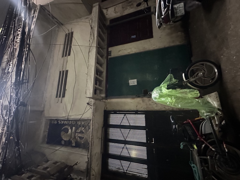 Bán nhà Đồng Nhân - diện tích 48m2 3 tầng - Ngõ thông, mặt tiền rộng - giá 12,5 tỷ