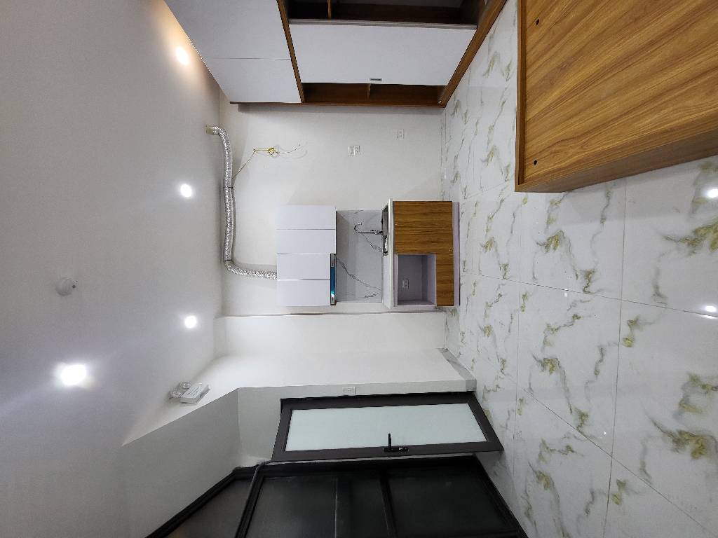 Bán nhà Trương Định - diện tích 53,3m2 5 tầng - Ô TÔ ĐỖ GẦN - giá 13,5 tỷ