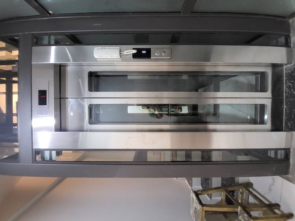 Bán nhà Trương Định - diện tích 53,3m2 5 tầng - Ô TÔ ĐỖ GẦN - giá 13,5 tỷ