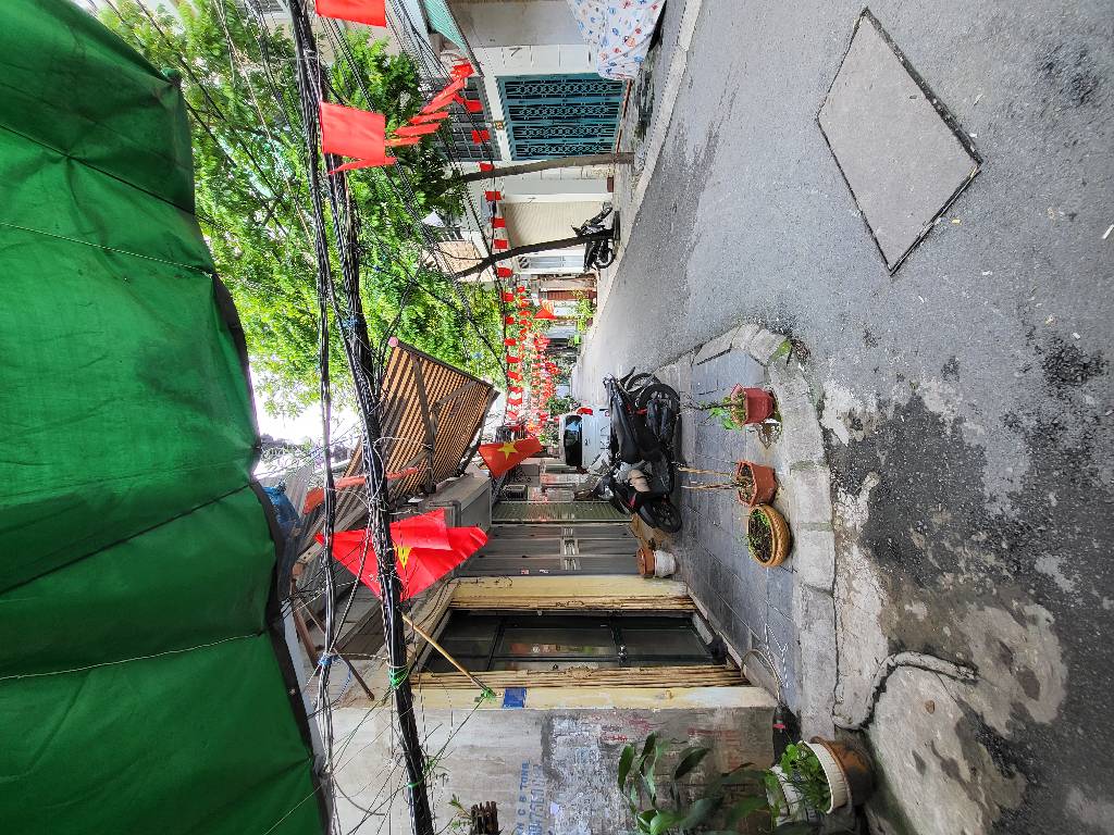 Bán nhà Trương Định - diện tích 53,3m2 5 tầng - Ô TÔ ĐỖ GẦN - giá 13,5 tỷ