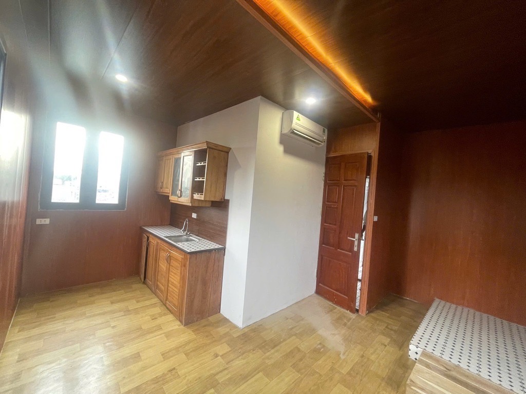 Bán nhà Trương Định - diện tích 38.2m2 7 tầng - 10 phòng cho thuê - giá 9,6 tỷ