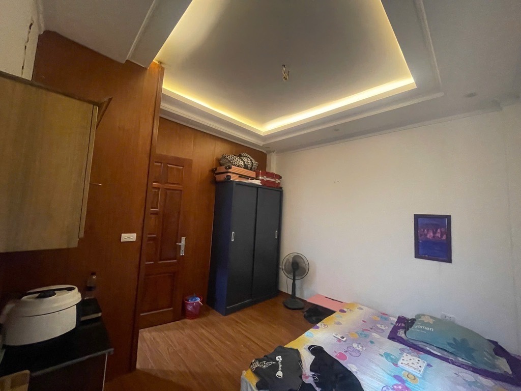 Bán nhà Trương Định - diện tích 38.2m2 7 tầng - 10 phòng cho thuê - giá 9,6 tỷ