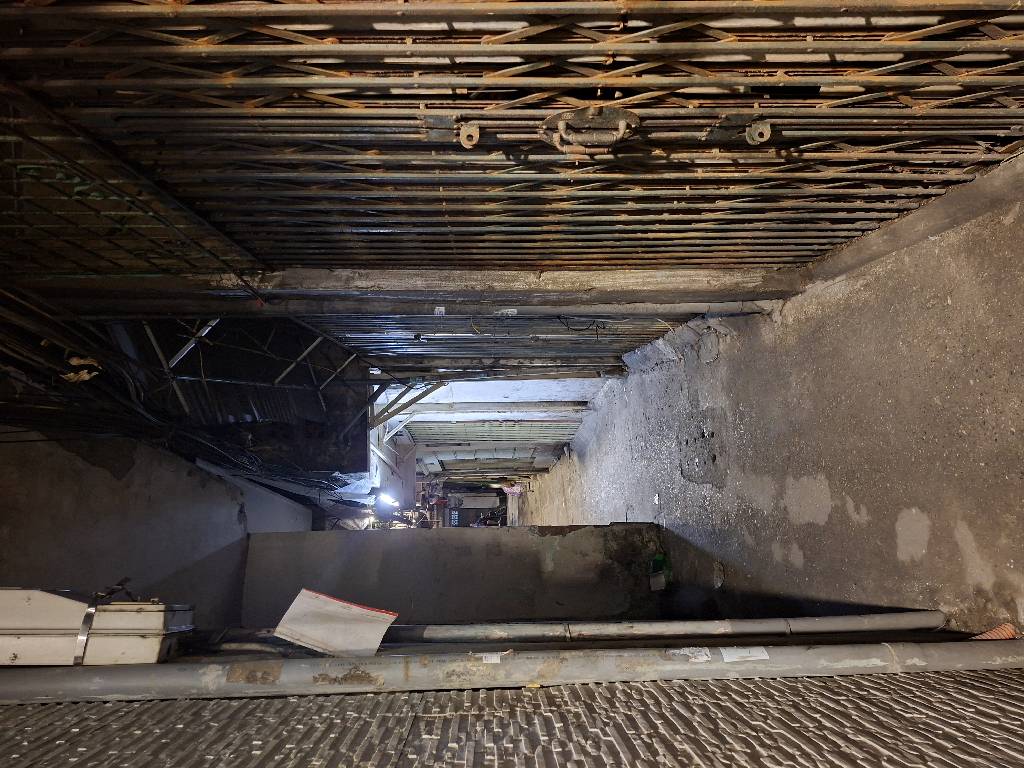 Bán nhà Ngõ Văn Hương - diện tích 45.2m2 1 tầng - Mảnh đất đẹp mặt tiền rộng - giá 7,3 tỷ