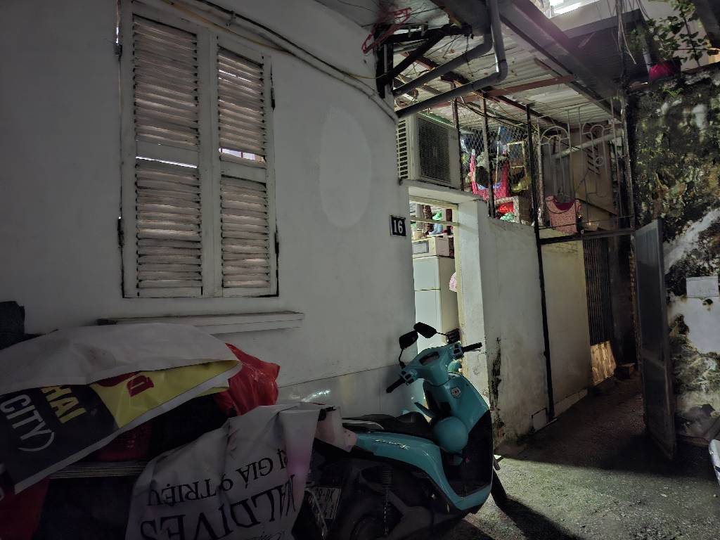 Bán nhà Ngõ Văn Hương - diện tích 45.2m2 1 tầng - Mảnh đất đẹp mặt tiền rộng - giá 7,3 tỷ