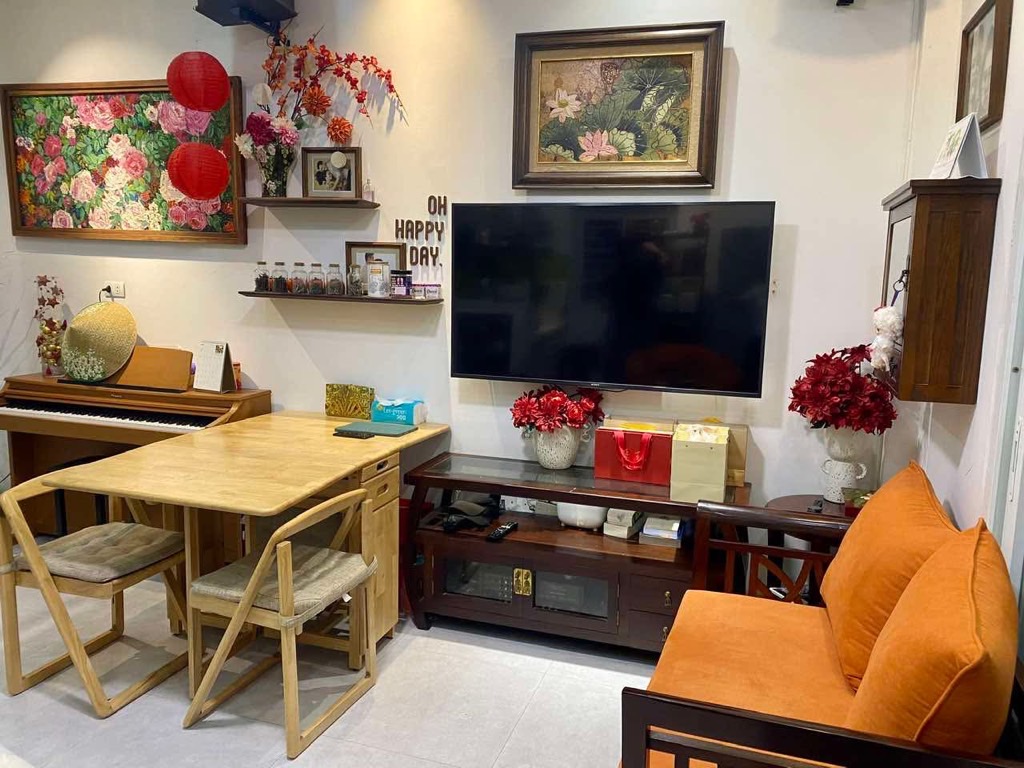 Bán nhà Đại La - diện tích 37.2m2 3 tầng - Ngõ thông, thoáng - giá 8,5 tỷ