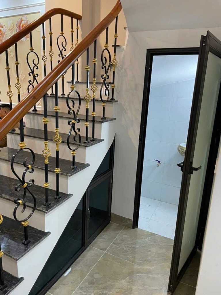 Bán nhà Thúy Lĩnh - diện tích 45m2 3 tầng - Ngõ ba gác vào nhà hiếm - giá 7,25 tỷ