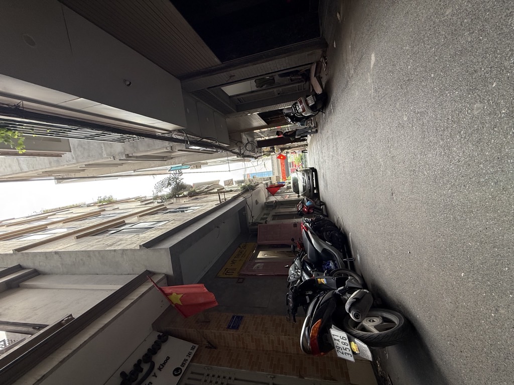 Bán nhà Nguyễn Xiển - diện tích 61m2 5 tầng - Ô tô tránh nhau, đỗ cửa ngày đêm - giá 19,8 tỷ