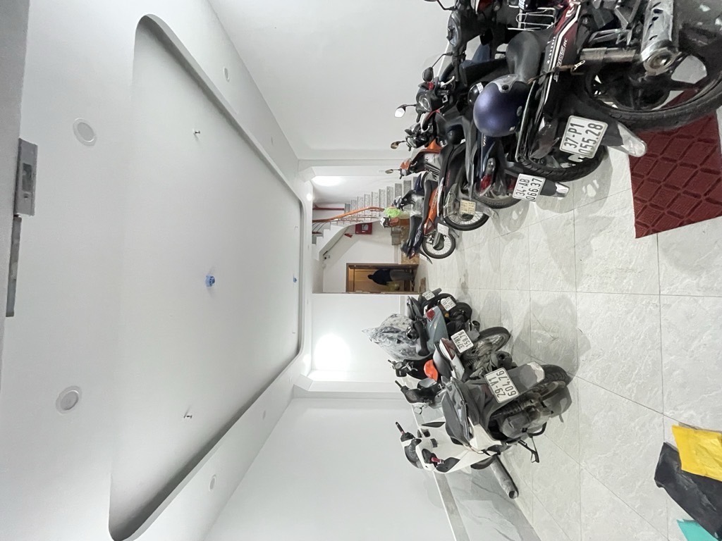 Bán nhà Bạch Mai - diện tích 63m2 5 tầng - SIÊU PHẨM CCMN - giá 17,9 tỷ