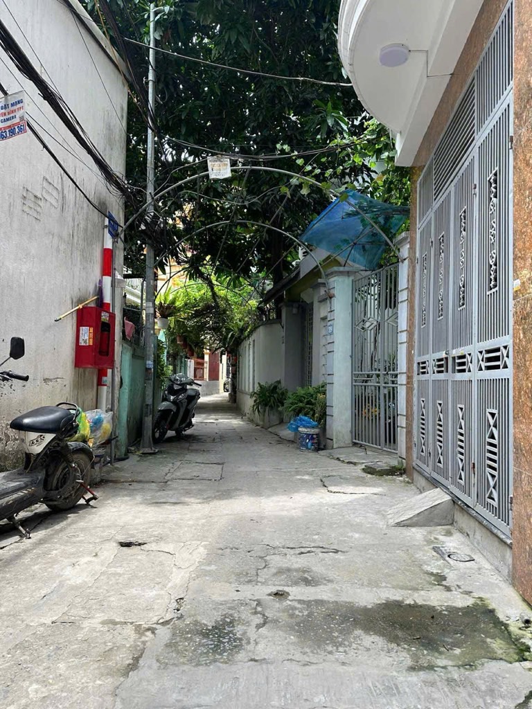 Bán nhà Bằng Liệt - diện tích 35.5m2 4 tầng - Nhà 3 mặt thoáng cực đẹp - giá 7,26 tỷ