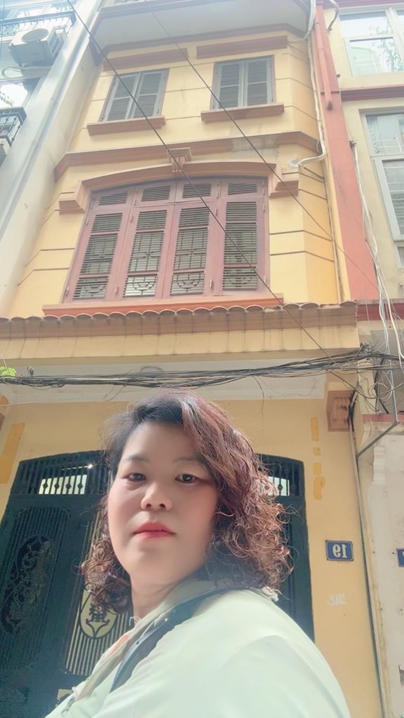 Bán nhà Nguyễn Chí Thanh - diện tích 39m2 5 tầng - ô tô tránh - giá 19,5 tỷ