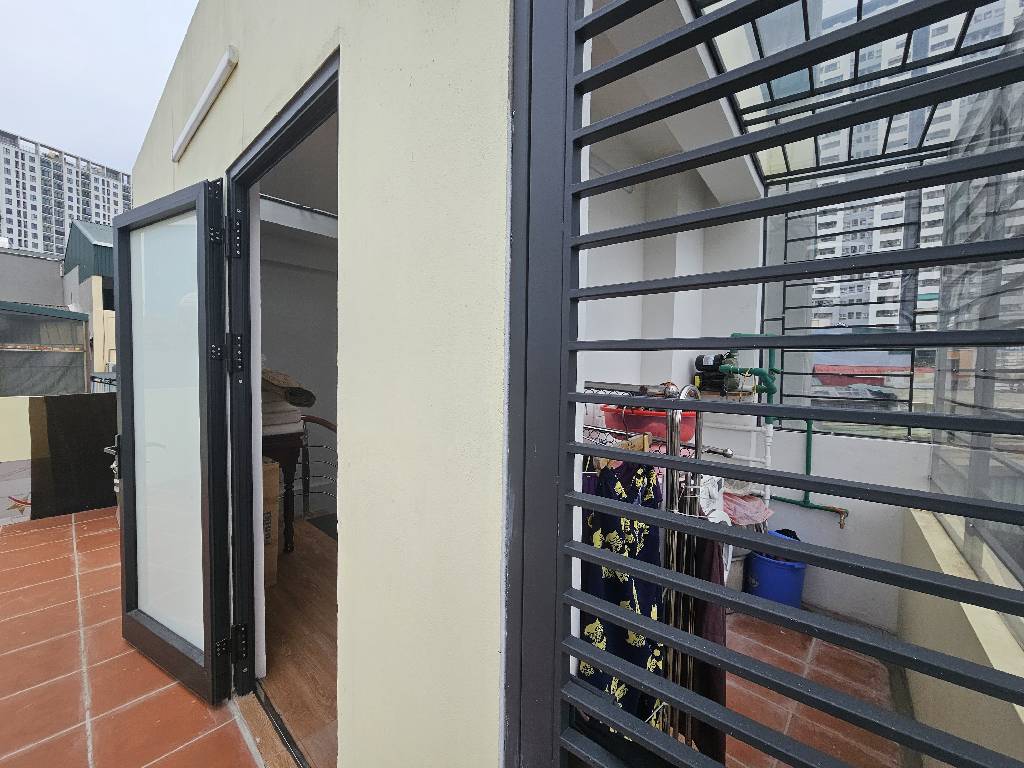 Bán nhà Trương Định - diện tích 39m2 6 tầng - Lô góc, 2 thoáng, thang máy - giá 10 tỷ