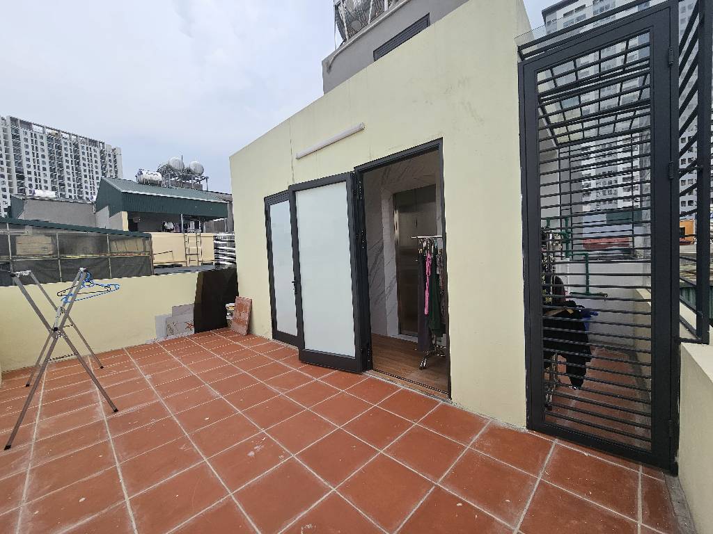 Bán nhà Trương Định - diện tích 39m2 6 tầng - Lô góc, 2 thoáng, thang máy - giá 10 tỷ