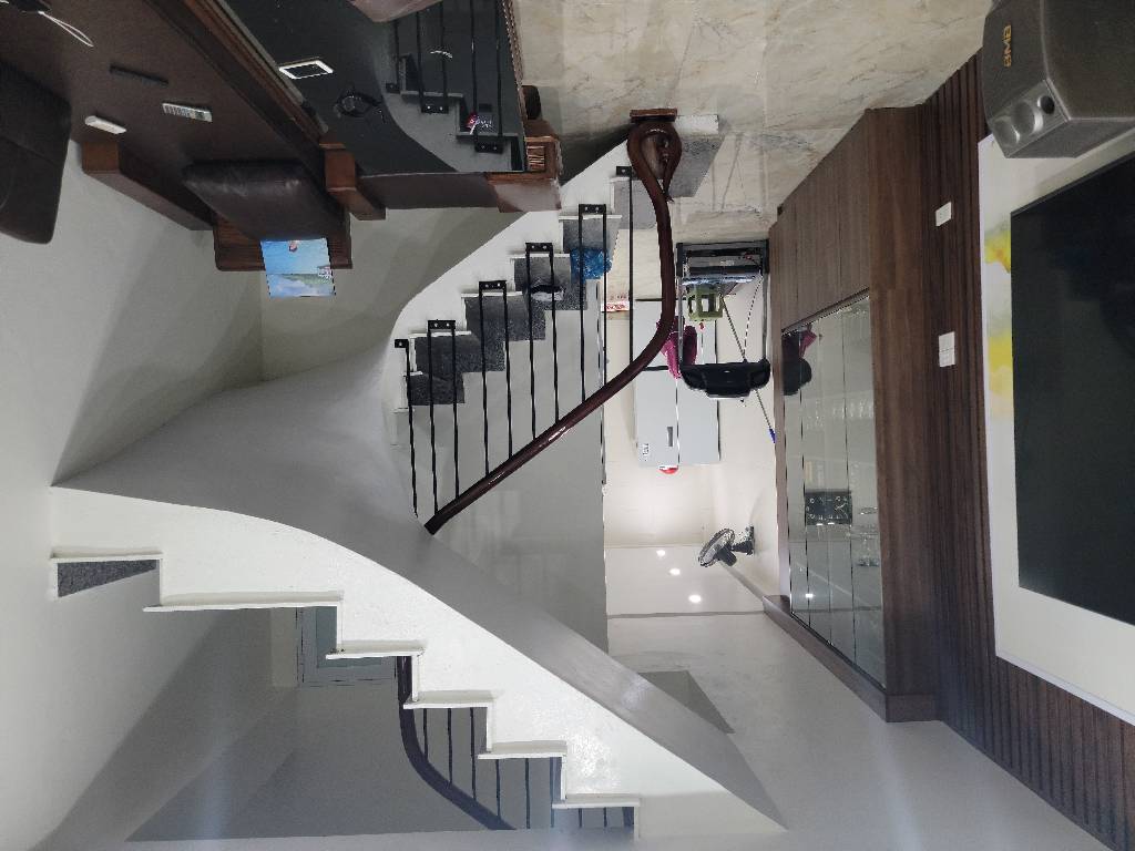 Bán nhà Bùi Xương Trạch - diện tích 40m2 4 tầng - Nhà đẹp hiếm có - giá 5,99 tỷ