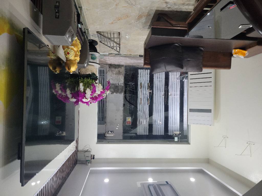 Bán nhà Bùi Xương Trạch - diện tích 40m2 4 tầng - Nhà đẹp hiếm có - giá 5,99 tỷ