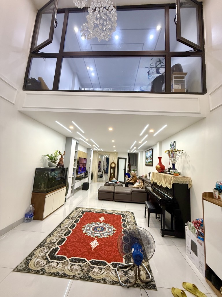 Bán nhà Định Công - diện tích 52m2 6 tầng - Ô TÔ ĐỖ CỬA - giá 15,5 tỷ