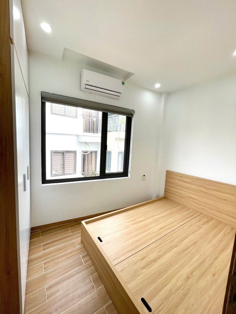 Bán nhà Hoàng Mai - diện tích 80m2 7 tầng - Mặt phố kinh doanh - giá 21,9 tỷ