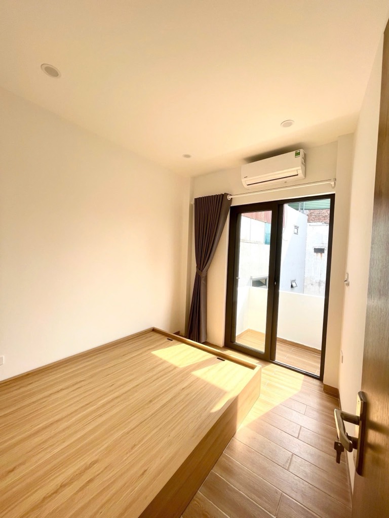 Bán nhà Hoàng Mai - diện tích 80m2 7 tầng - Mặt phố kinh doanh - giá 21,9 tỷ