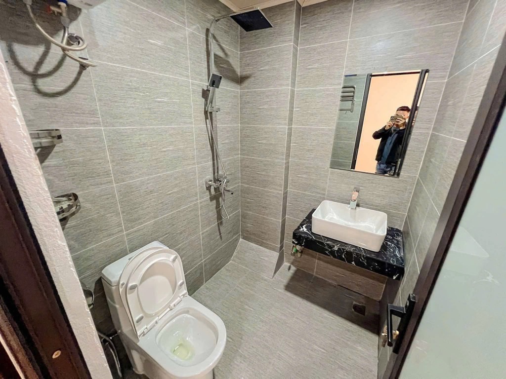 Bán nhà Hoàng Mai - diện tích 80m2 7 tầng - Mặt phố kinh doanh - giá 21,9 tỷ