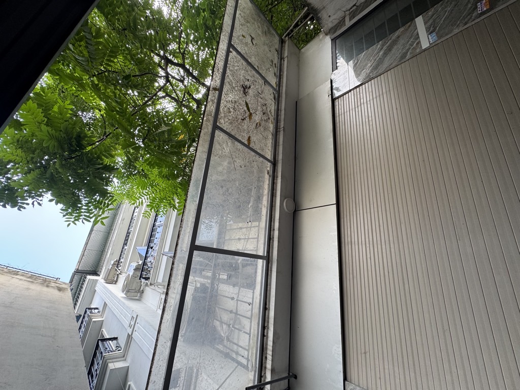 Bán nhà Ngõ Chùa Hưng Ký - diện tích 32m2 5 tầng - Ô tô đỗ cửa - giá 8,5 tỷ