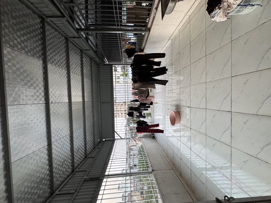 Bán nhà Ngõ Chùa Hưng Ký - diện tích 32m2 5 tầng - Ô tô đỗ cửa - giá 8,5 tỷ