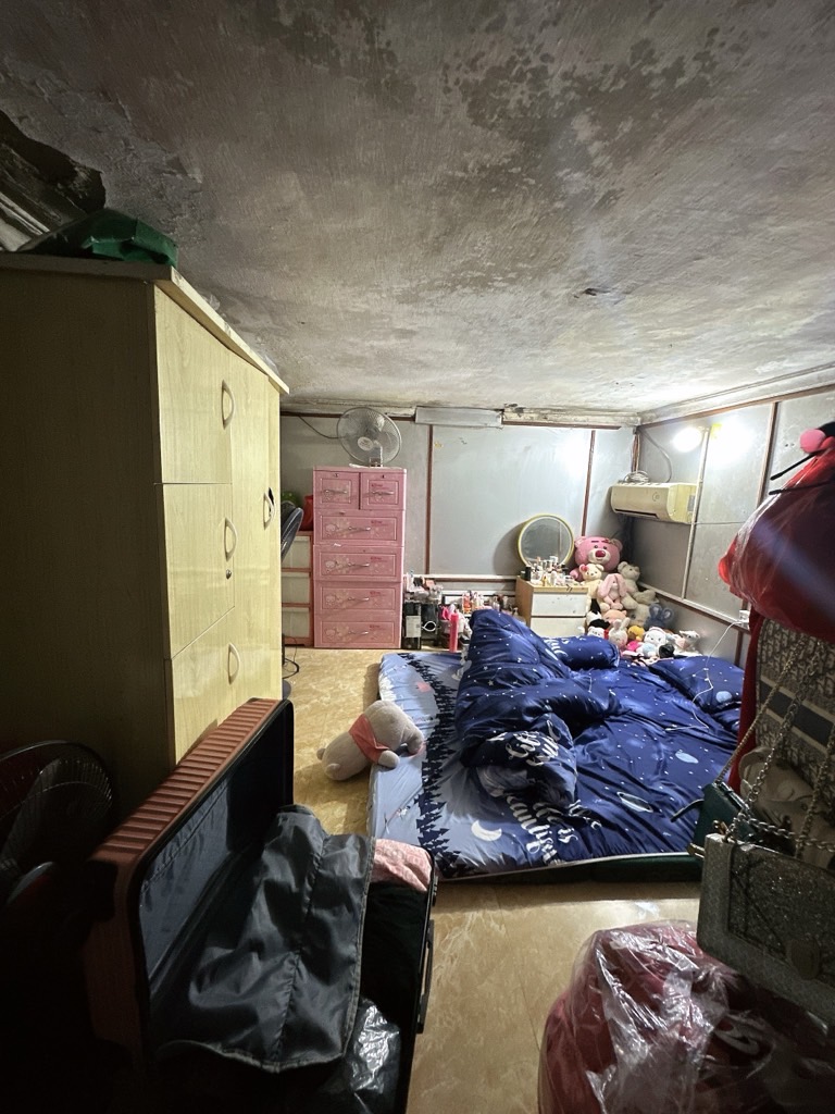 Bán nhà Nguyễn Khoái - diện tích 43.3m2 1 tầng - Mặt ngõ ba gác - giá 4,2 tỷ