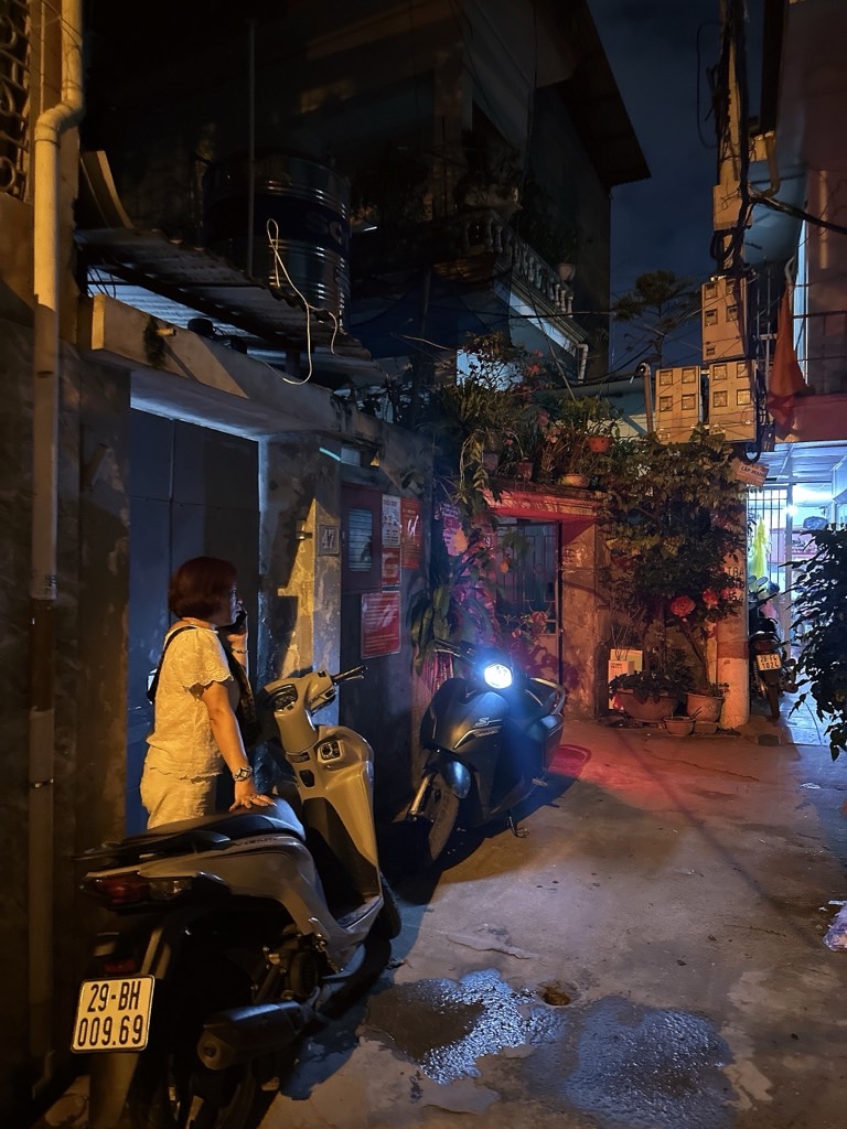 Bán nhà Nguyễn Khoái - diện tích 43.3m2 1 tầng - Mặt ngõ ba gác - giá 4,2 tỷ