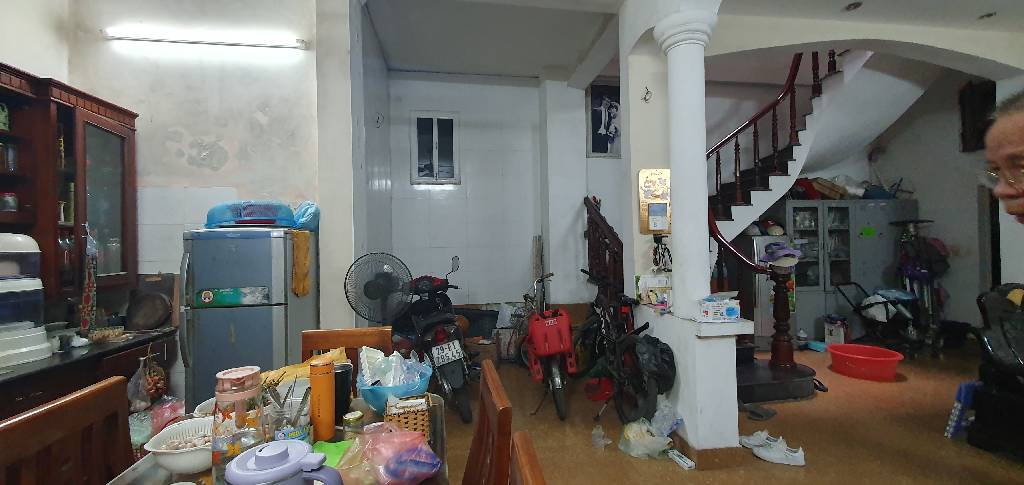 Bán nhà Láng - diện tích 62m2 3 tầng - Lô góc, ô chờ thang máy - giá 10,8 tỷ