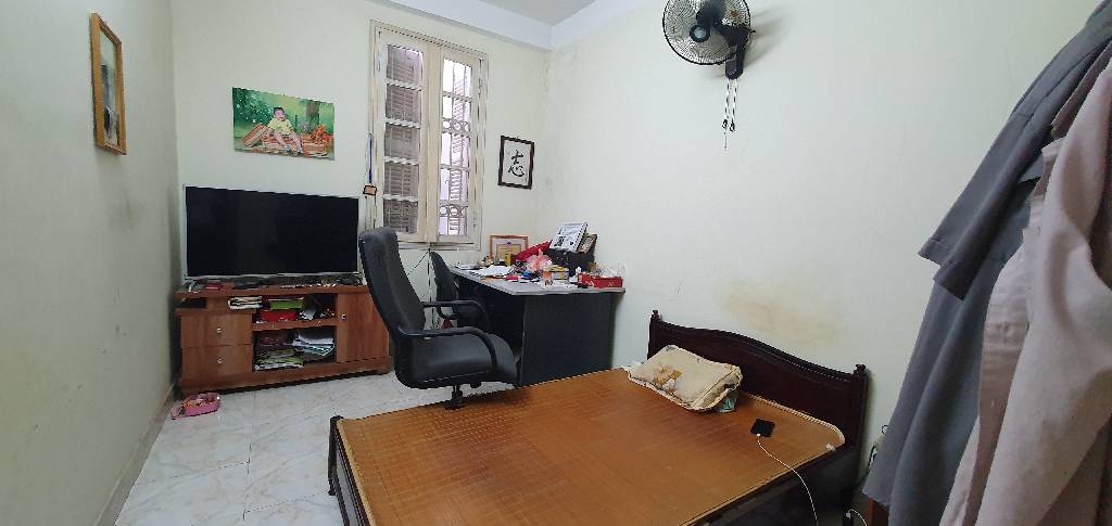 Bán nhà Láng - diện tích 62m2 3 tầng - Lô góc, ô chờ thang máy - giá 10,8 tỷ