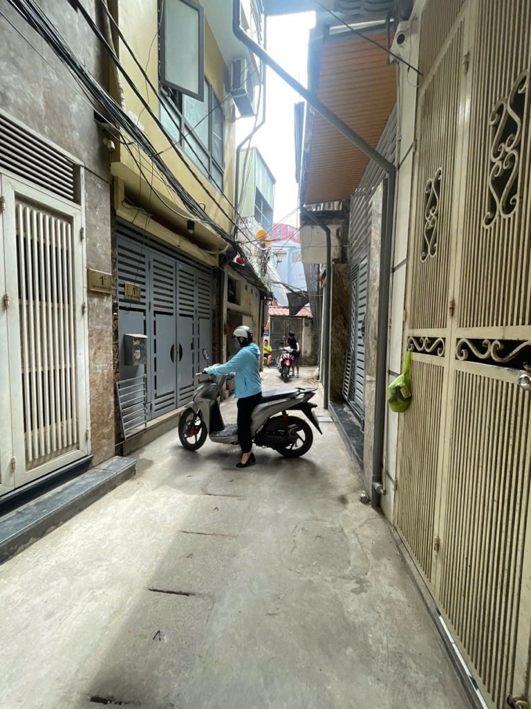 Bán nhà Trần Khát Chân - Bạch Mai - Phố Huế - Đại Cổ Việt (NHỈNH 4 TỶ) - 22m2 3 tầng - tặng GPXD -