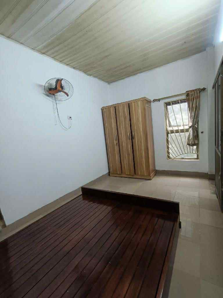 Bán nhà Triều Khúc - diện tích 28m2 2 tầng - Gần ô tô, tiện ích đầy đủ - giá 3,9 tỷ