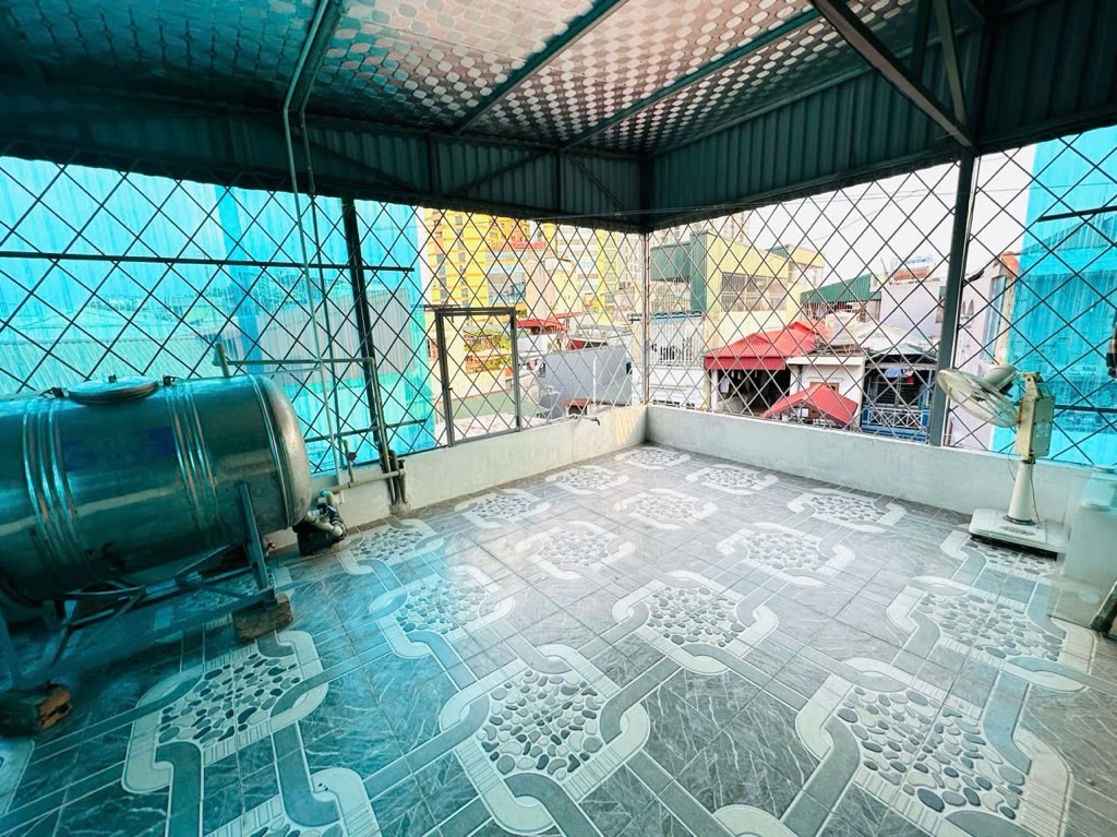 Bán nhà Lê Quý Đôn - Lương Yên - Lò Đúc - 2-m2 x 5 tầng - giá 3,95 tỷ