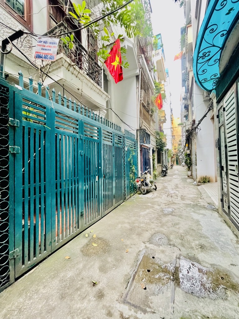 Bán nhà Thái Hà - diện tích 61m2 4 tầng - ngõ thoáng - giá 19 tỷ