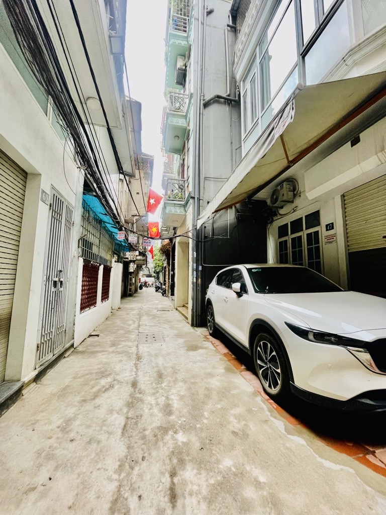 Bán nhà Thái Hà - diện tích 61m2 4 tầng - ngõ thoáng - giá 19 tỷ