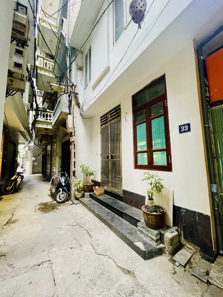 Bán nhà Kim Giang - Nguyễn Xiển - 35.3m2 5 tầng - lô góc đẹp - gần phố - giá 9,5 tỷ