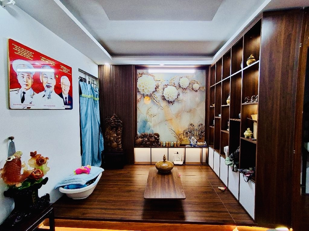 Bán nhà Kim Giang - Nguyễn Xiển - 35.3m2 5 tầng - lô góc đẹp - gần phố - giá 9,5 tỷ