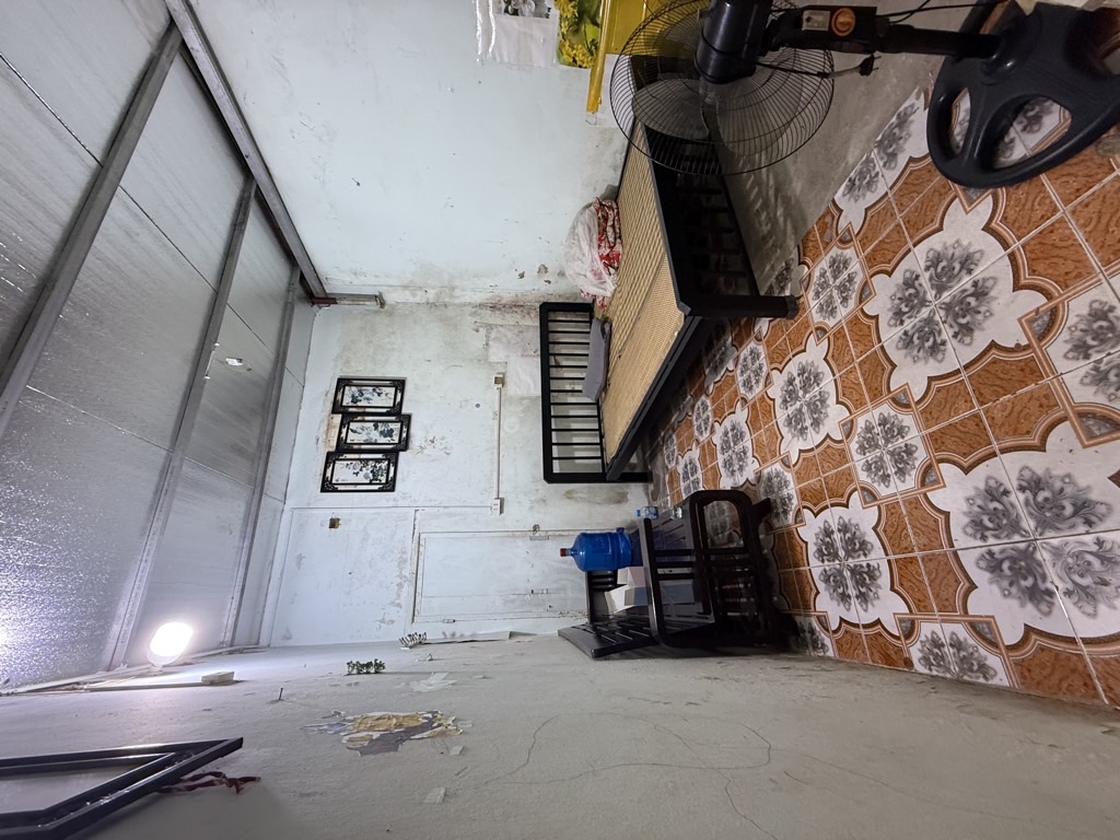 Bán nhà Nguyễn Chính - diện tích 59m2 1 tầng - ô tô tránh - giá 2,45 tỷ